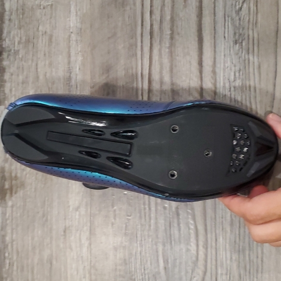 Irridescent Blue Cycling Cleats - Picture 3 of 6